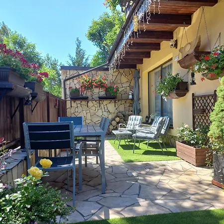 Edelweiss Cozy Cu Semineu, Sauna Si Terasa 4*