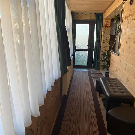 Edelweiss Cozy Cu Semineu, Sauna Si Terasa Guest house *